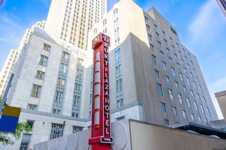 Pet Friendly Drury Plaza Hotel Pittsburgh Downtown
