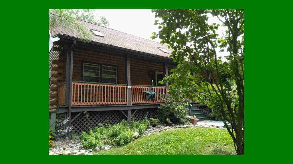& Cozy Cabin in the Finger Lakes Pet Policy