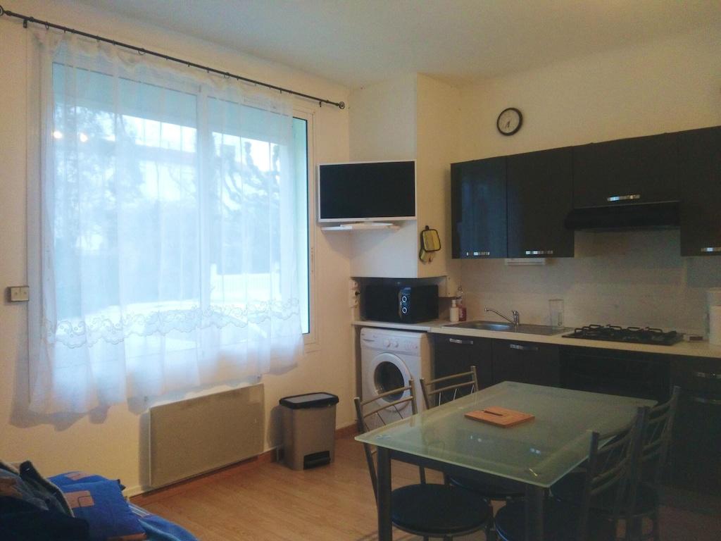 Pet Friendly Beautiful Apartment for 4 People