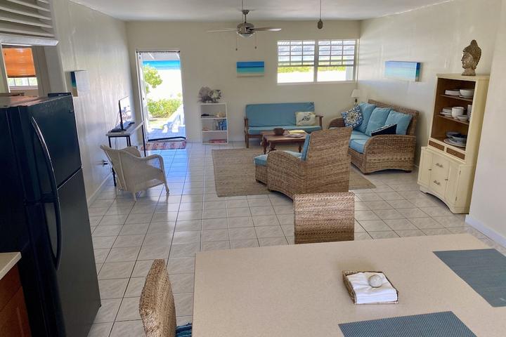 Pet Friendly 2BR with Full Kitchen & Ocean View
