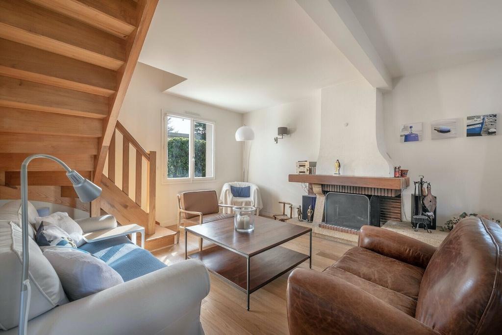Pet Friendly Charming House for 11 People in Sarzeau