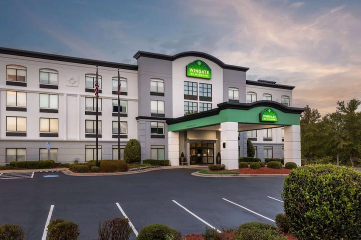 Pet Friendly Wingate by Wyndham Charlotte Speedway/Concord