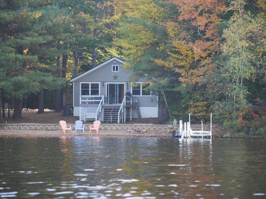Pet Friendly Beautiful Lakefront Cabin with Private Beach