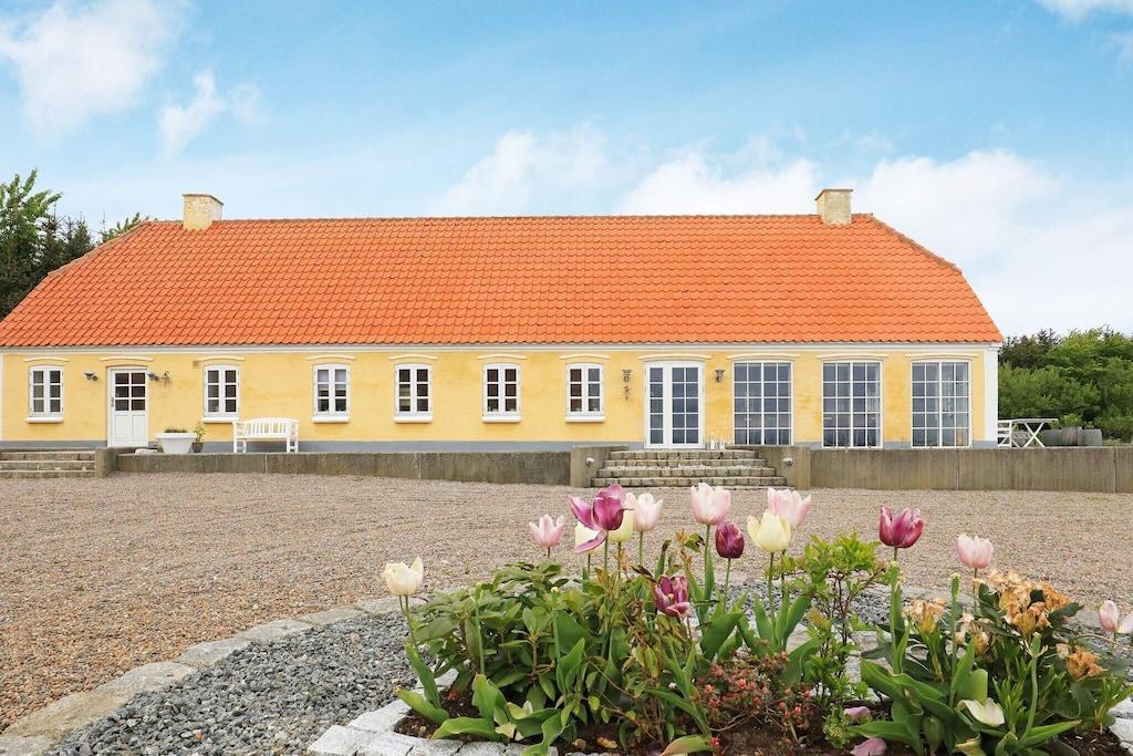 Pet Friendly 7/2 Holiday Home in Nykøbing