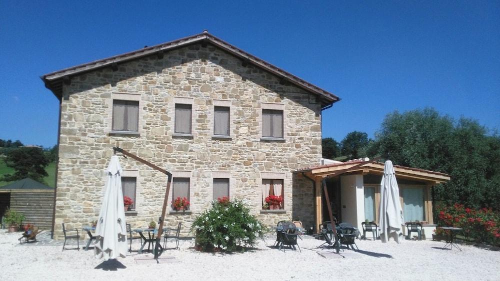 Pet Friendly Bed and Breakfast Monticelli