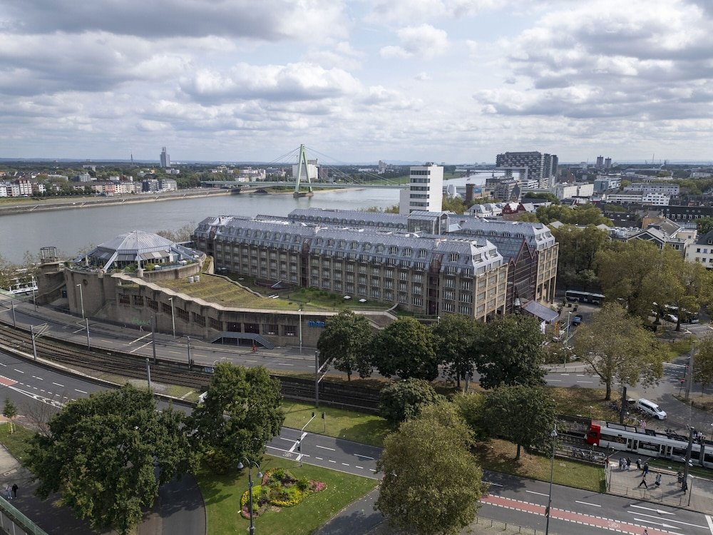 Pet Friendly Maritim Hotel Köln