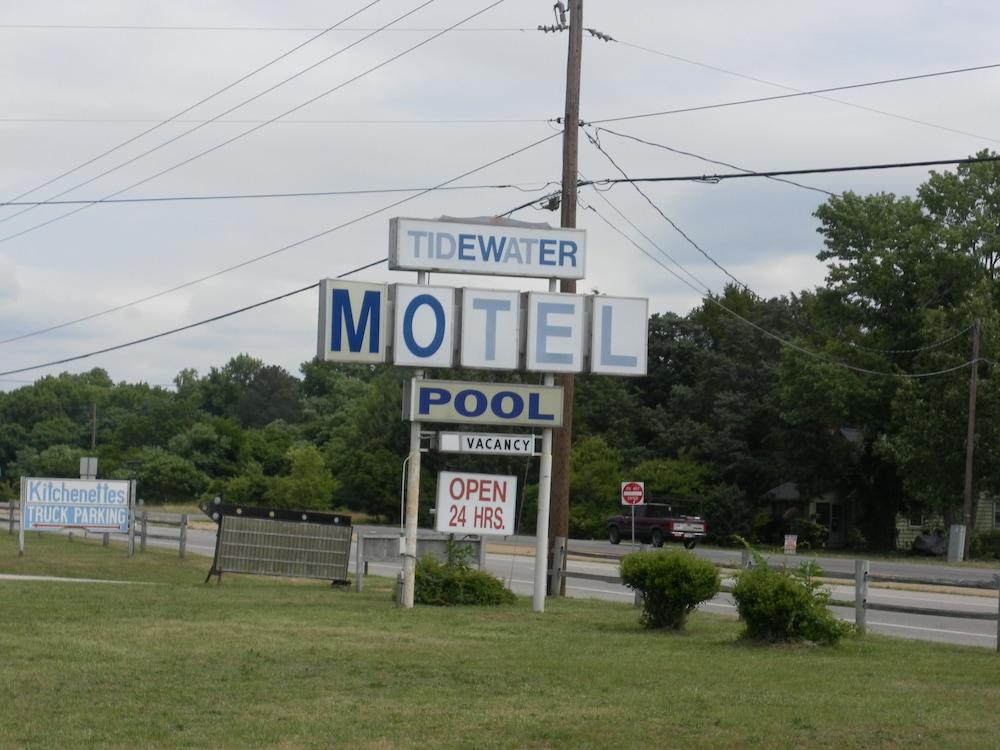 Pet Friendly Tidewater Motel
