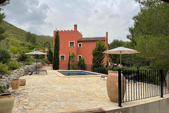 Pet Friendly Spacious Luxury Villa Jalon Valley