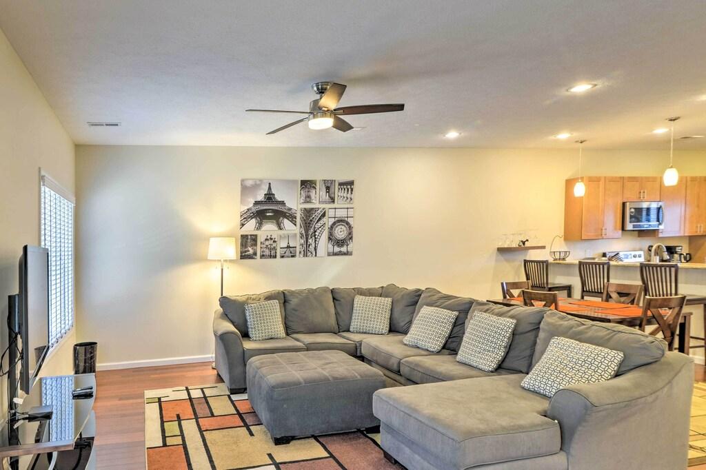 3Floor Townhome One Mile to High St Pet Policy