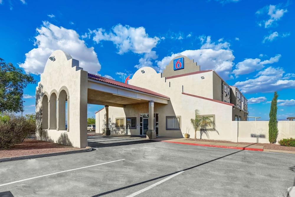 Pet Friendly Hotels in Benson AZ BringFido