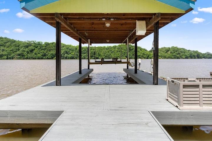 Pet Friendly House with a Dock Claytor Lake