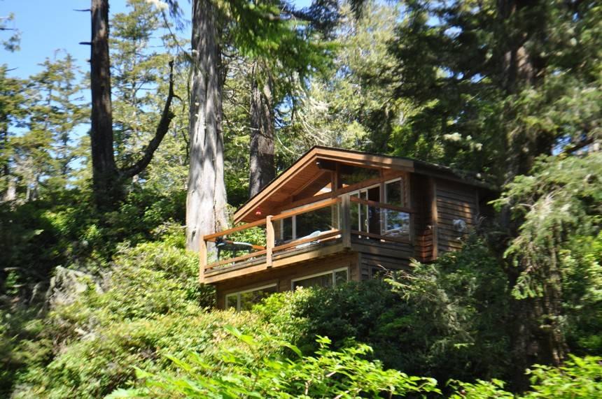 Pet Friendly Vacation Rentals In Ucluelet Bc Bringfido