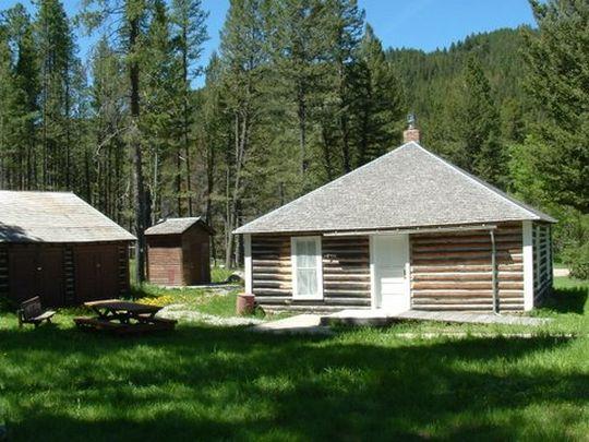 Moose Creek Cabin Pet Policy