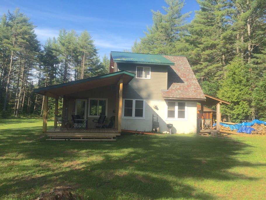 North Hudson Airbnb Rentals Pet Policy