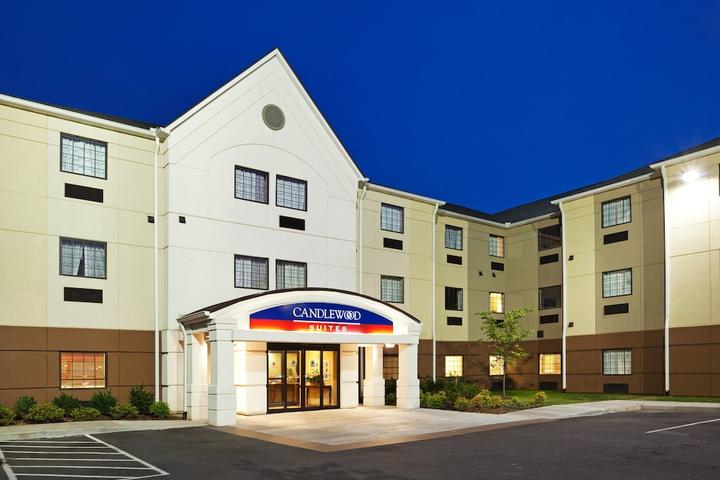 Pet Friendly Candlewood Suites Knoxville Airport-Alcoa an IHG Hotel