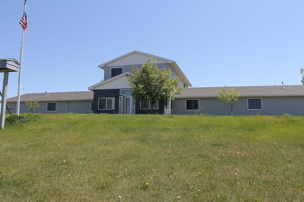 Country Inn Malta Pet Policy