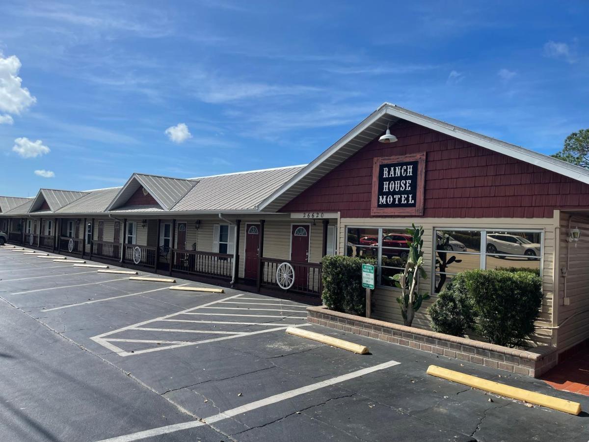 Pet Friendly Buffalo Chip's Ranch House Motel