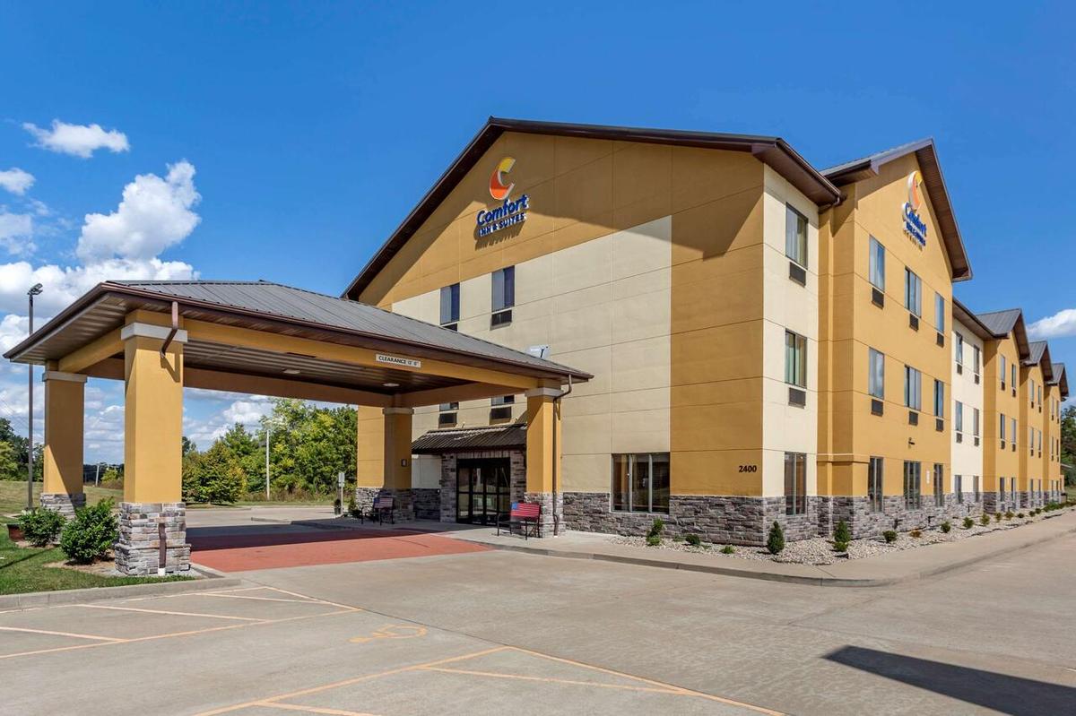 Comfort Inn and Suites Carbondale Pet Policy