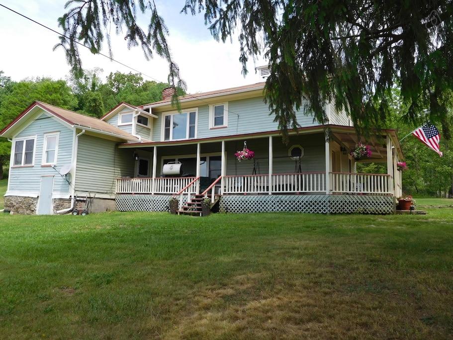 Pet Friendly Vacation Rentals in Towanda, PA BringFido