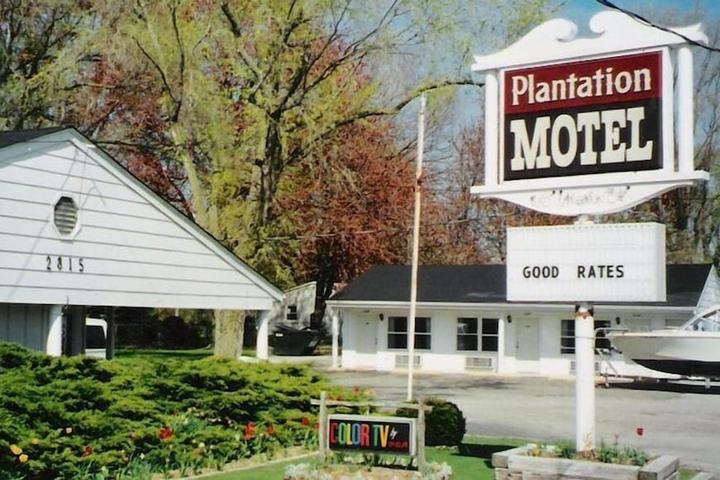 Pet Friendly Plantation Motel