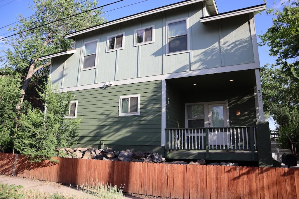 Downtown Flagstaff Home Pet Policy