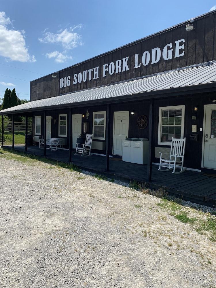 Pet Friendly Big South Fork Lodging, RV Campground & Stables