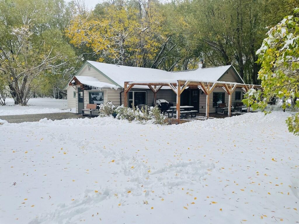 5080 Yellowstone Cabin Pet Policy