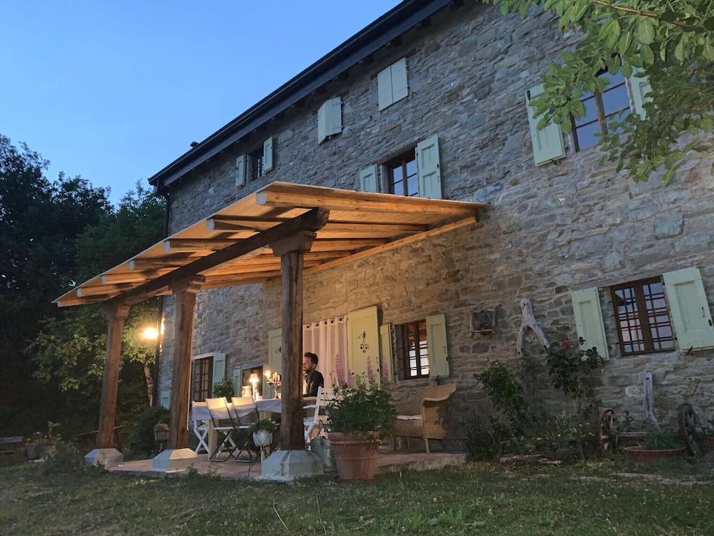 Pet Friendly An Old Stone House in the Heart of the Apennines