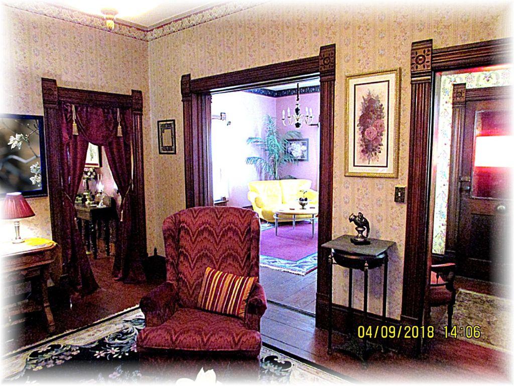 On La Crosse Historical Tour Pet Policy