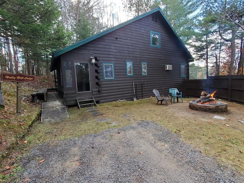 Holly Hill Lodge Pet Policy