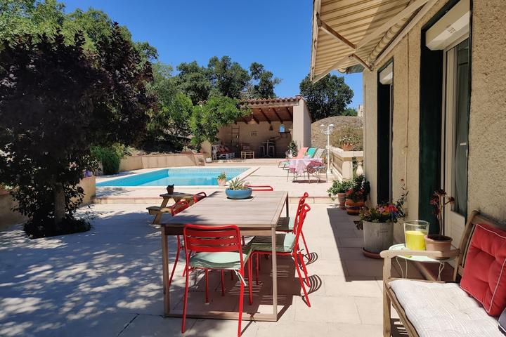 Pet Friendly Quiet Villa with Swimming Pool