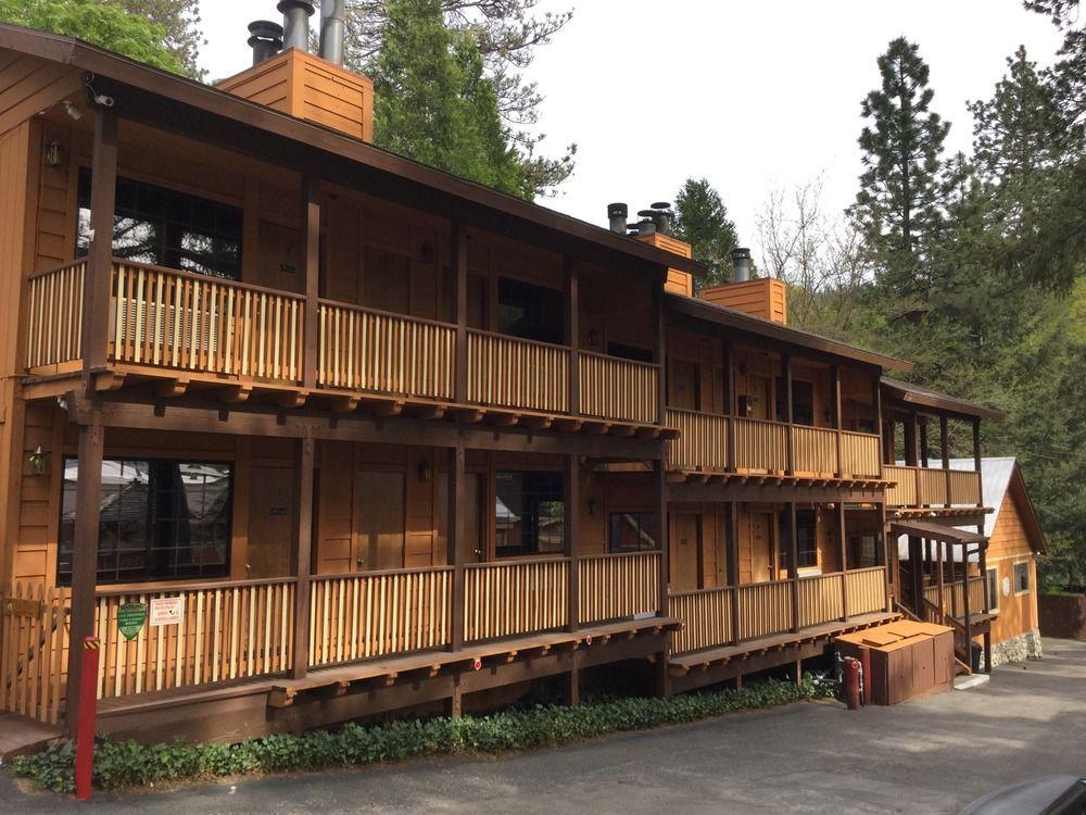 Sleepy Hollow Cabins And Hotel Of Crestline Lake Gregory Pet Policy