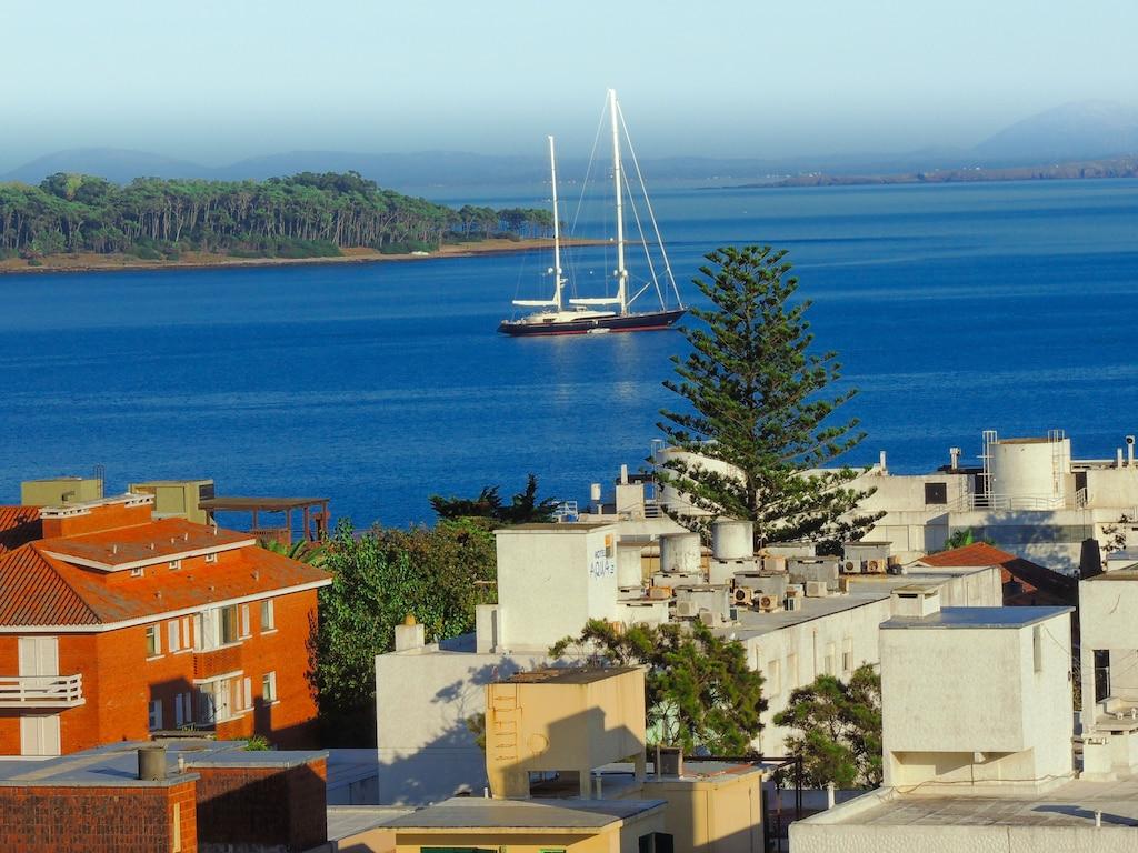 Increible Vista al Mar 08 Pet Policy