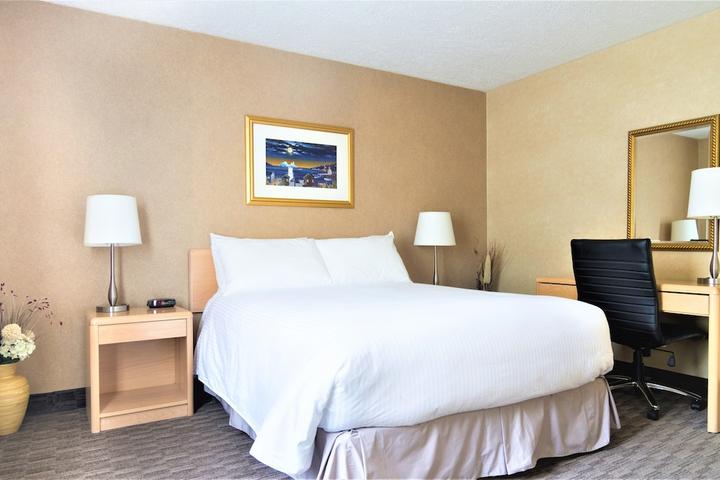 Pet Friendly Mount Peyton Resort and Conference Centre