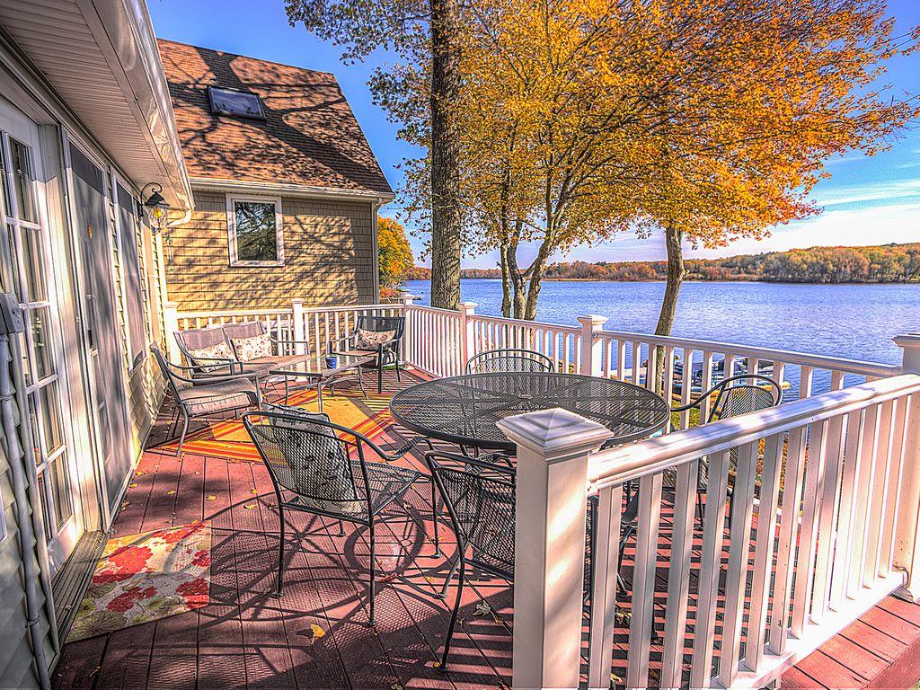 Pet Friendly Vacation Rentals in East Haddam, CT BringFido