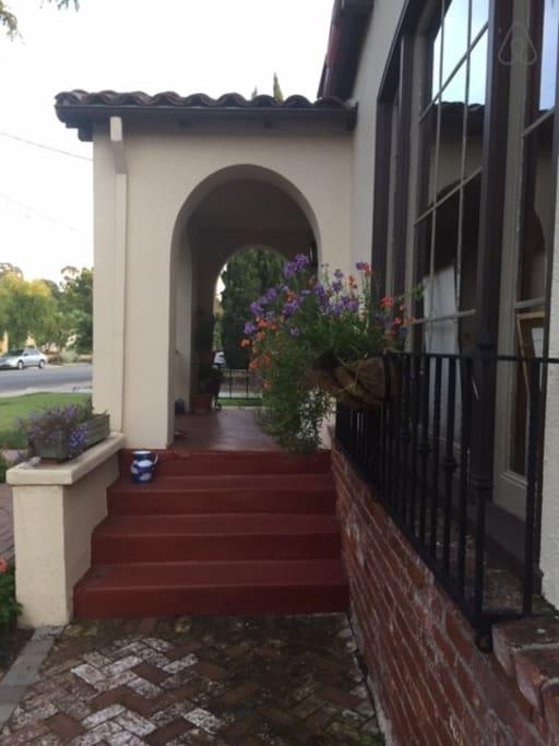 Pet Friendly San Leandro Airbnb Rentals