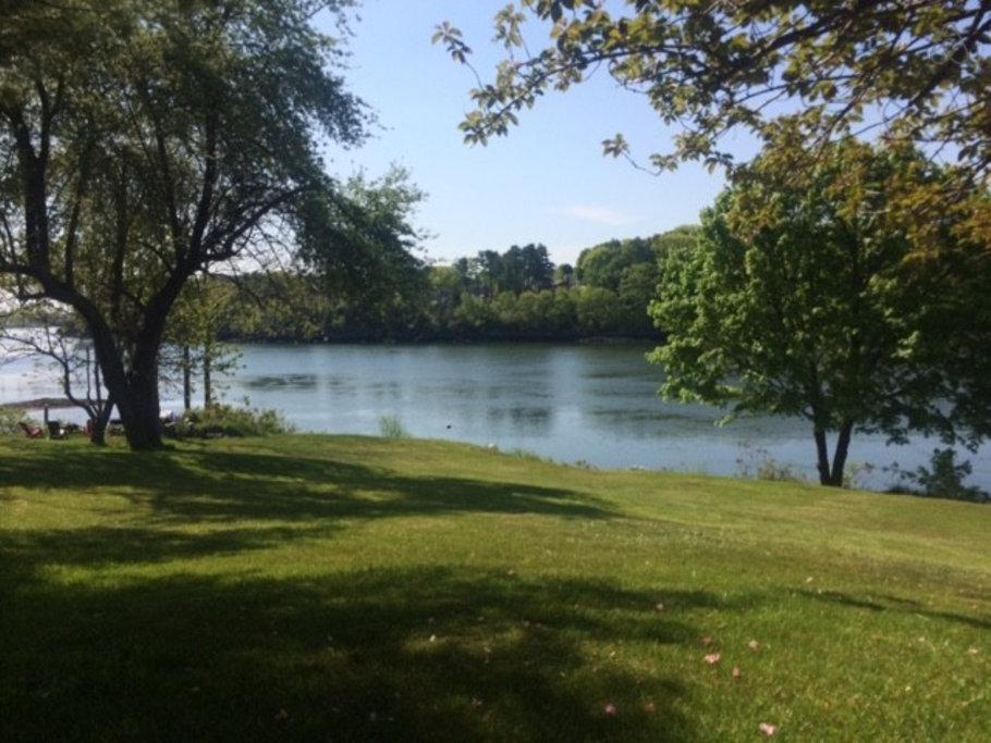 Eliot Airbnb Rentals Pet Policy