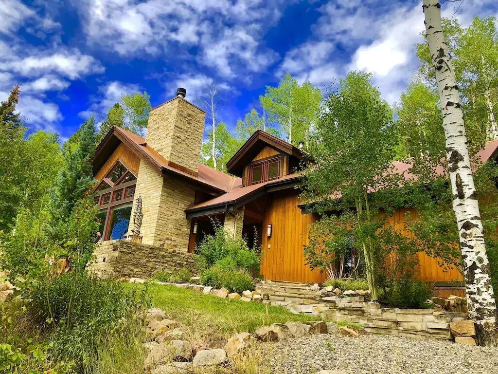 Rocky Mountain Retreat Near Telluride & Ouray Pet Policy