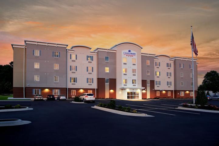 Pet Friendly Candlewood Suites North Little Rock an IHG Hotel