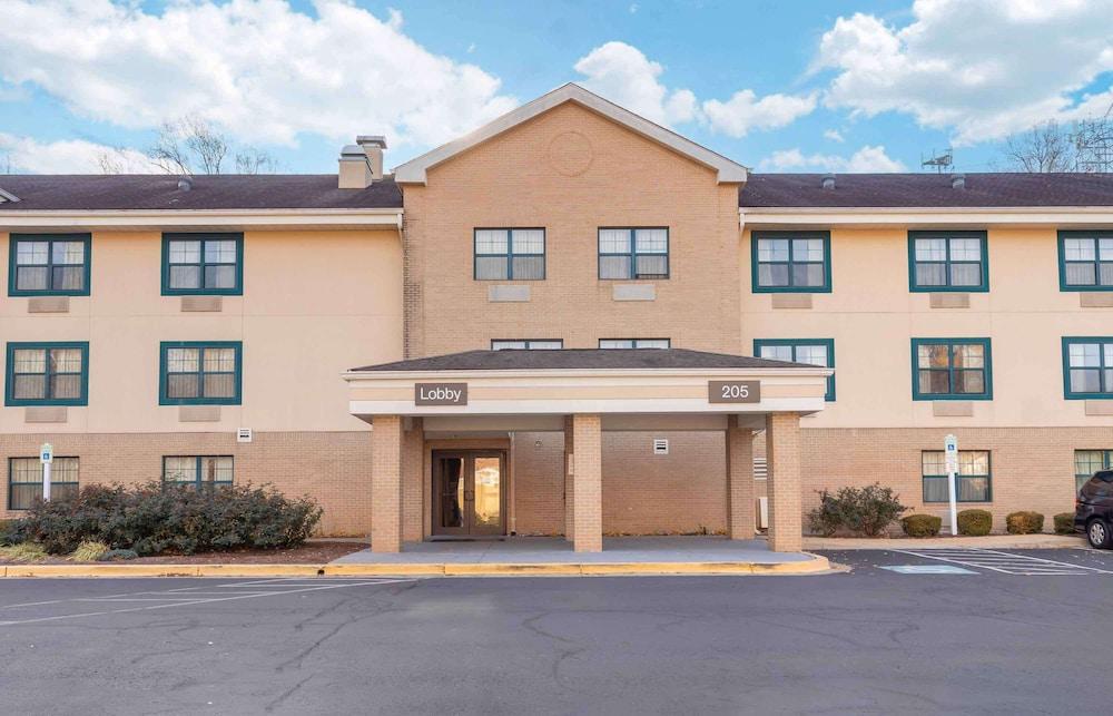 Pet Friendly Extended Stay America Suites Washington DC Gaithersburg N