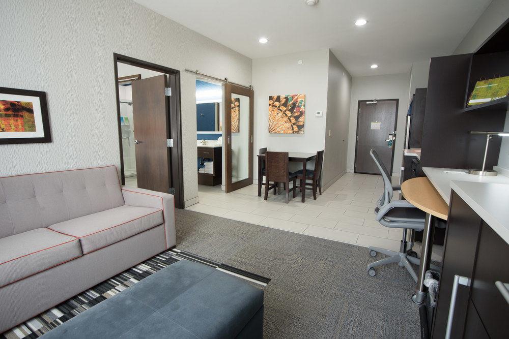 Home2 Suites by Hilton Tulsa Hills Pet Policy