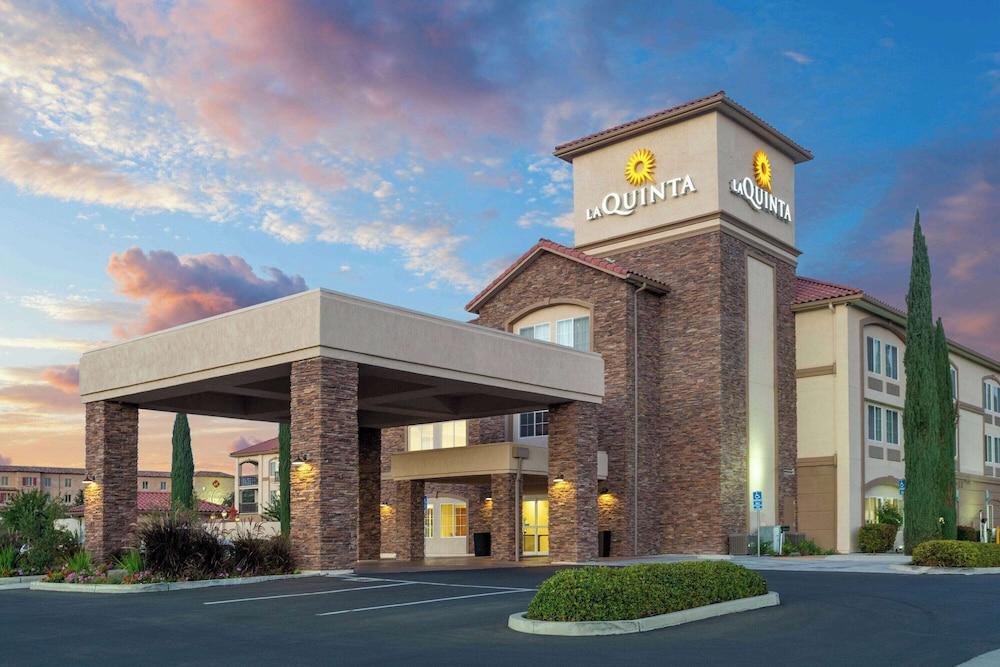 Pet Friendly La Quinta by Wyndham Paso Robles
