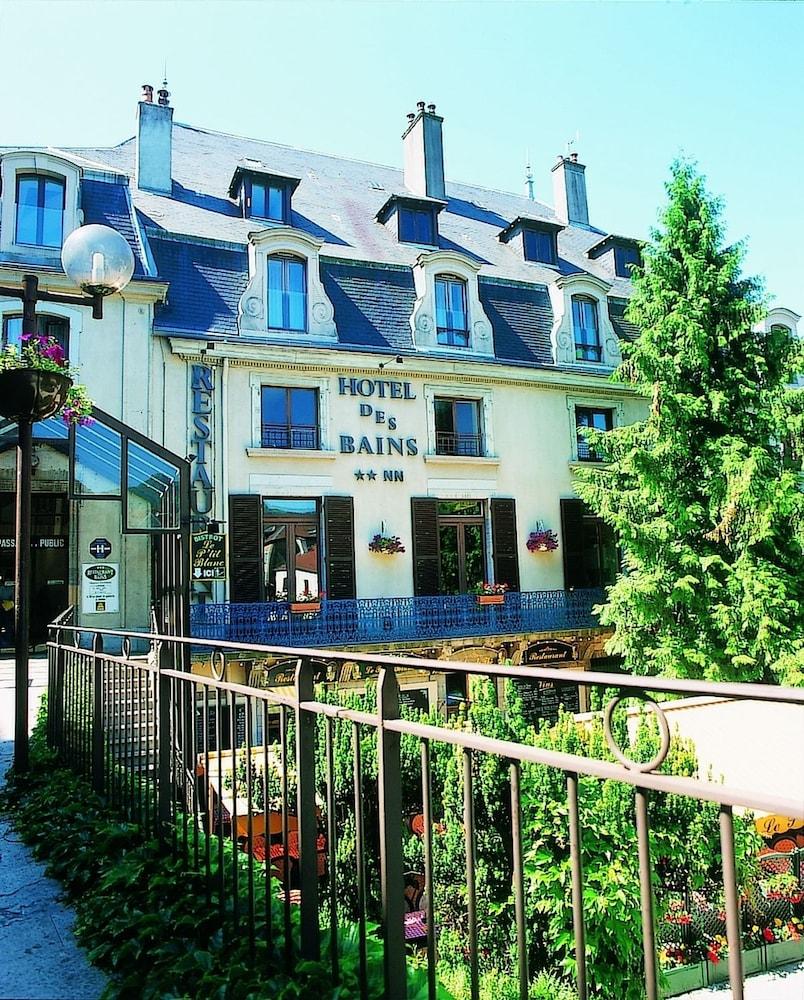 Pet Friendly Grand Hotel Des Bains