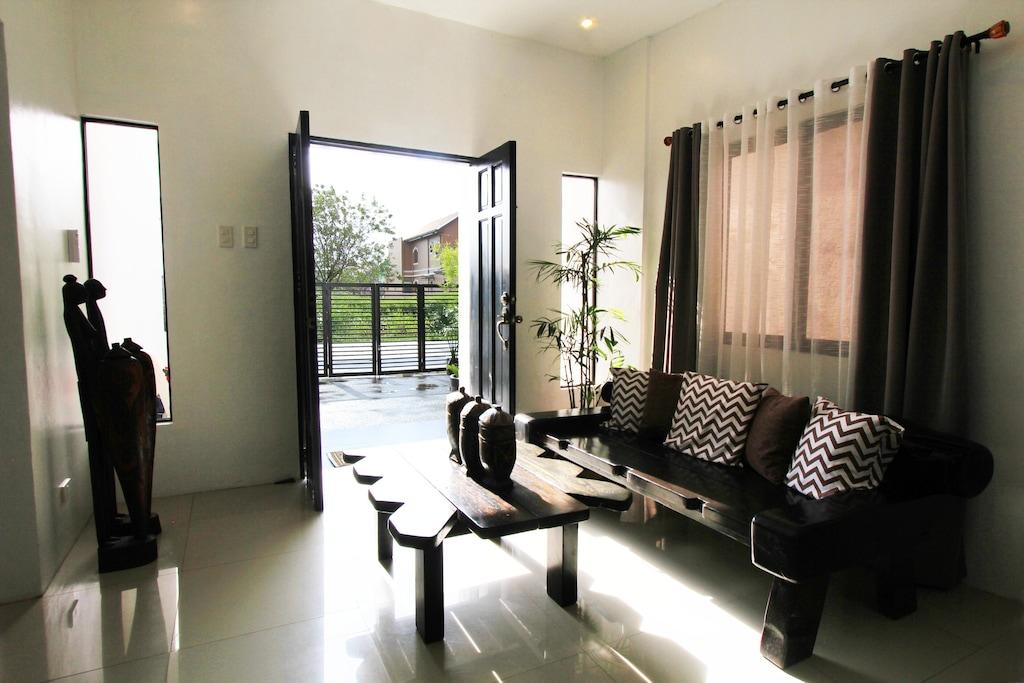 Tagaytay Summer House Pet Policy