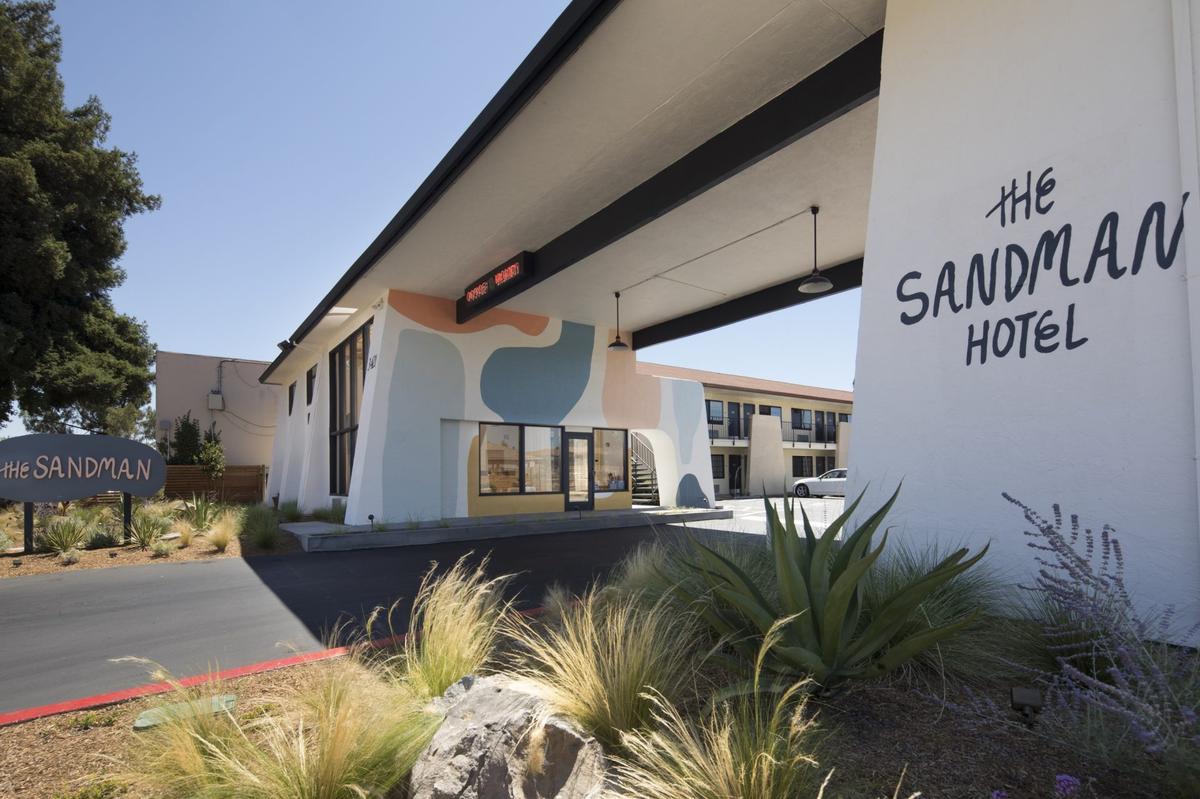 Sandman Inn Pet Policy
