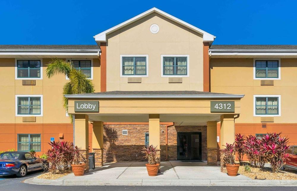 Pet Friendly Extended Stay America Suites Tampa Airport Spruce Street