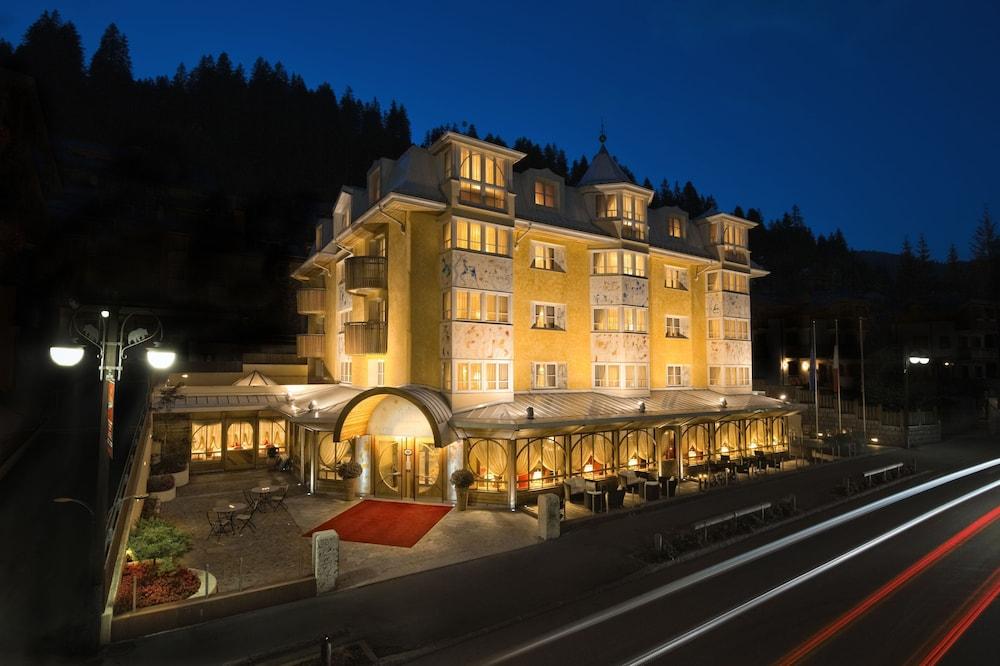 Pet Friendly Alpen Suite Hotel