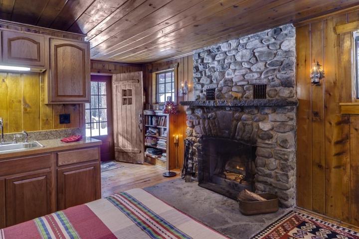Pet Friendly Isolated Knotty Pine Charming Cabin