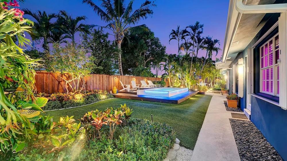 Pet Friendly Modern Oasis