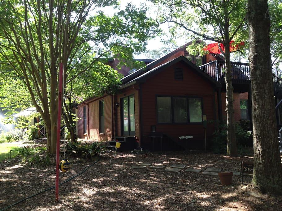 Acworth Airbnb Rentals Pet Policy